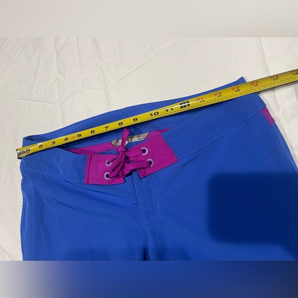 THE NORTH FACE W'S PACIFIC CREEK BOARDSHORT Women’s Size 6 - Picture 3 of 9